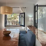 3 Bedroom In First Sea Line In Sa Tuna H02 Appartamento