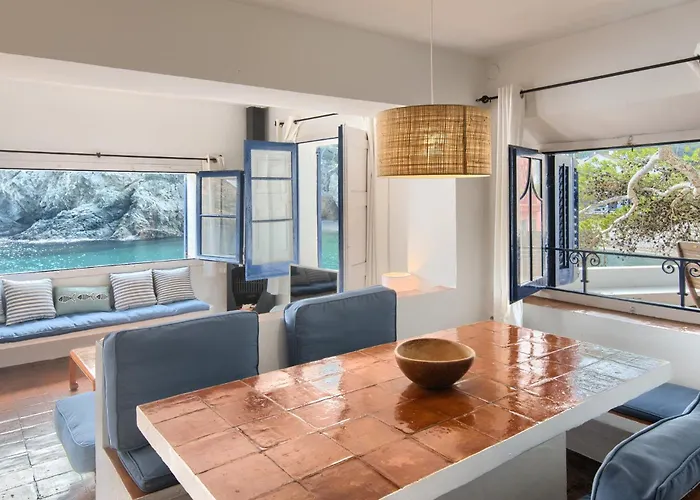 3 Bedroom In First Sea Line In Sa Tuna H02 Apartment *
