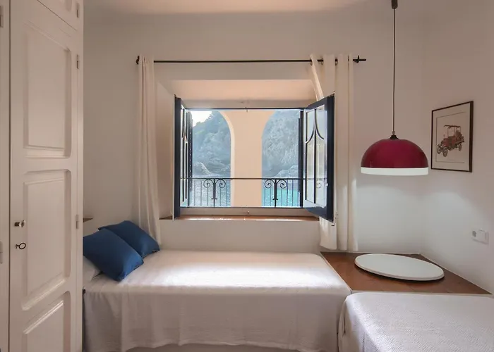 3 Bedroom In First Sea Line In Sa Tuna H02